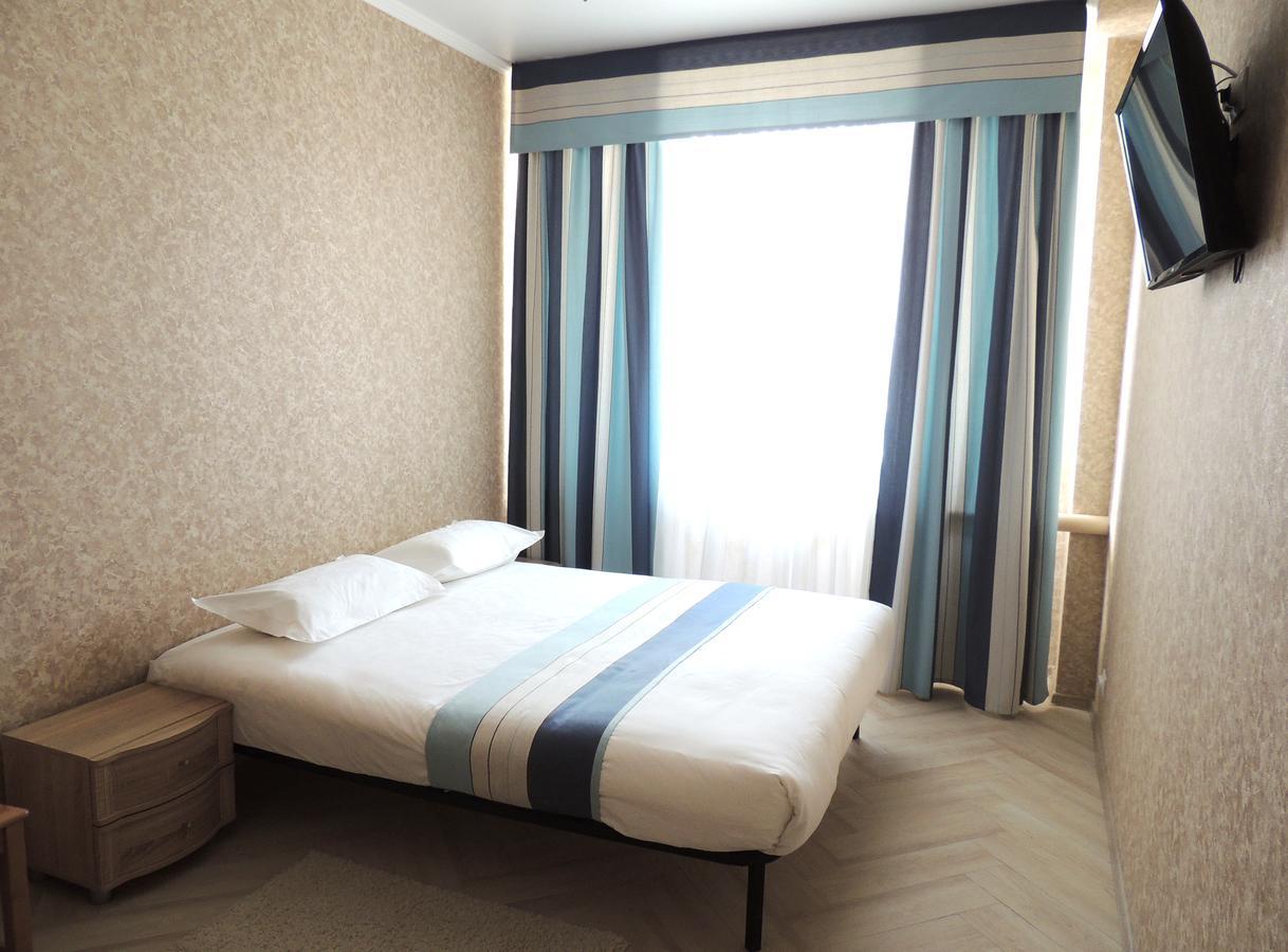 Laguna Hotel Qostanay Esterno foto